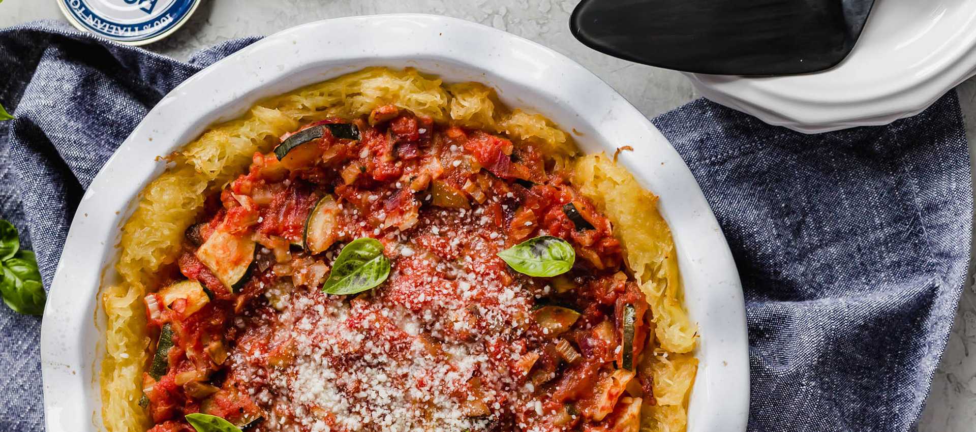 Spaghetti squash pie with chopped tomatoes