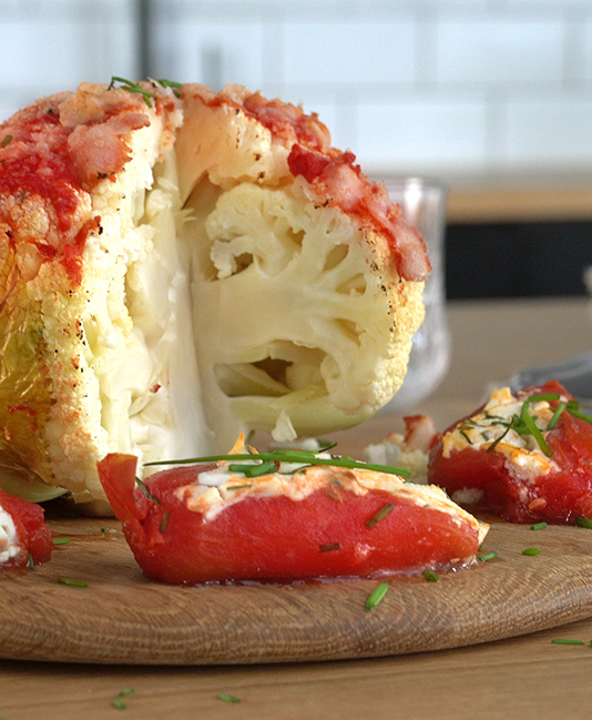 Roasted cauliflower with tomatoes