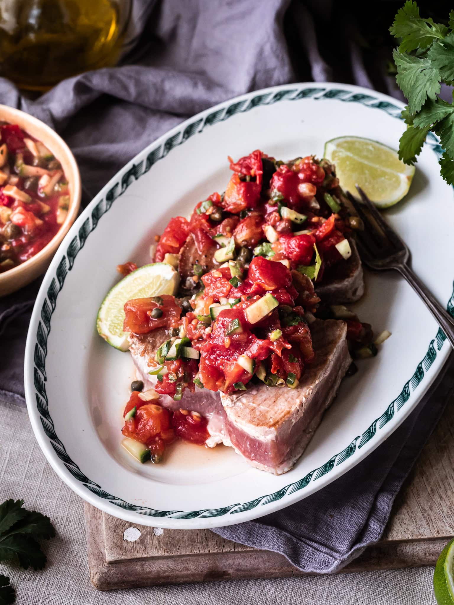 Grilled tuna with pico de gallo and avocado