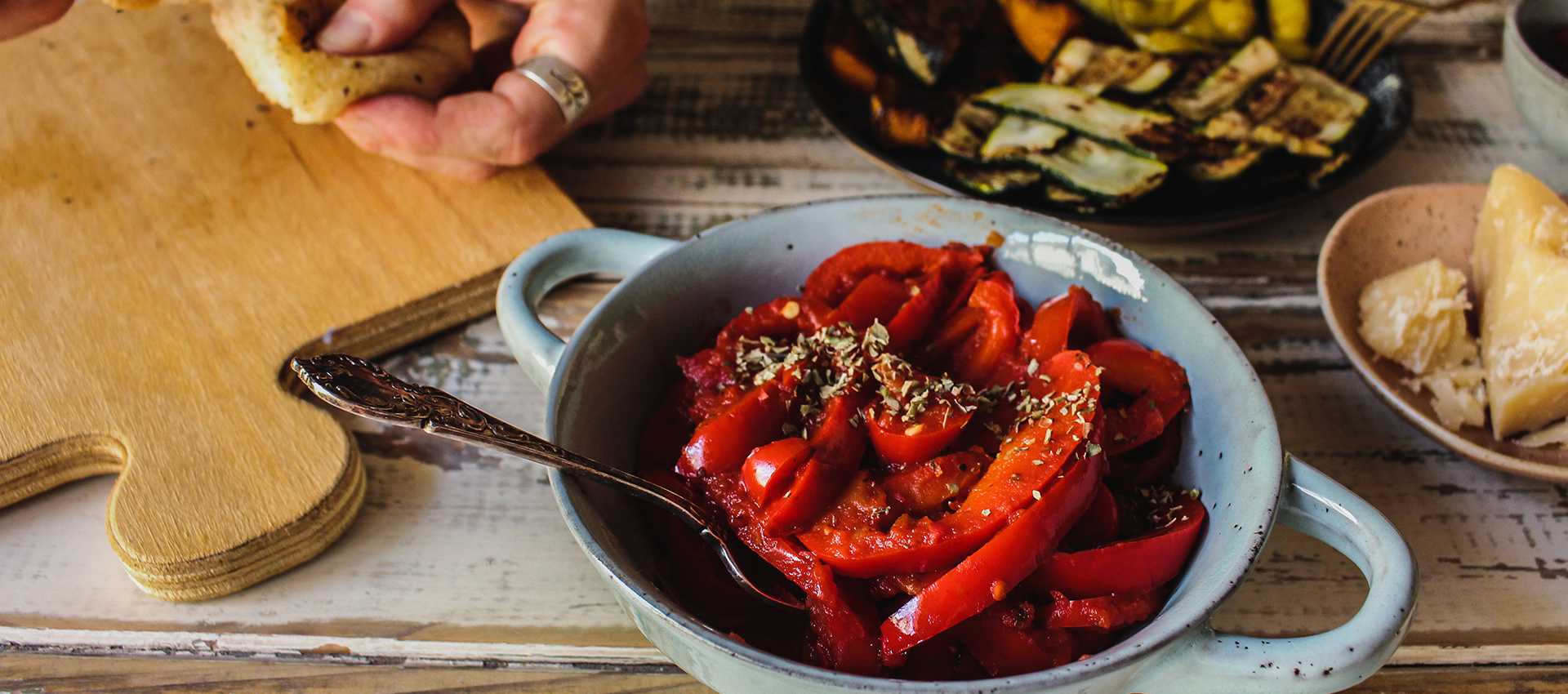 Peperonata made with chopped tomatoes