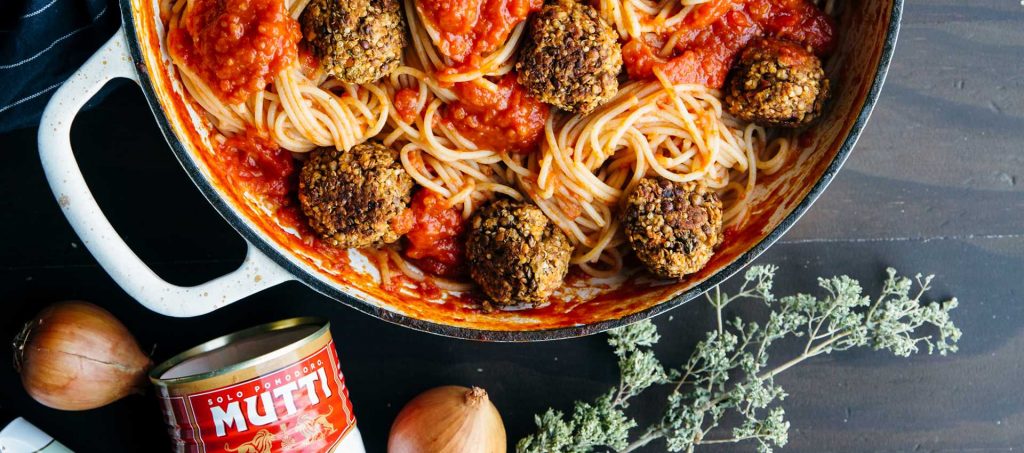Neatballs with tomato puree