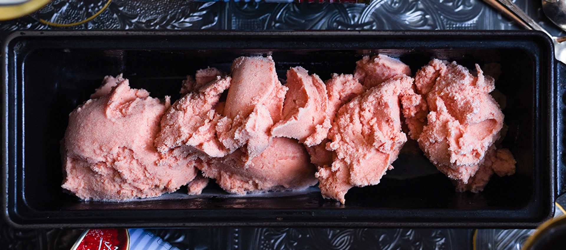 Tomato ice cream made with chopped tomatoes