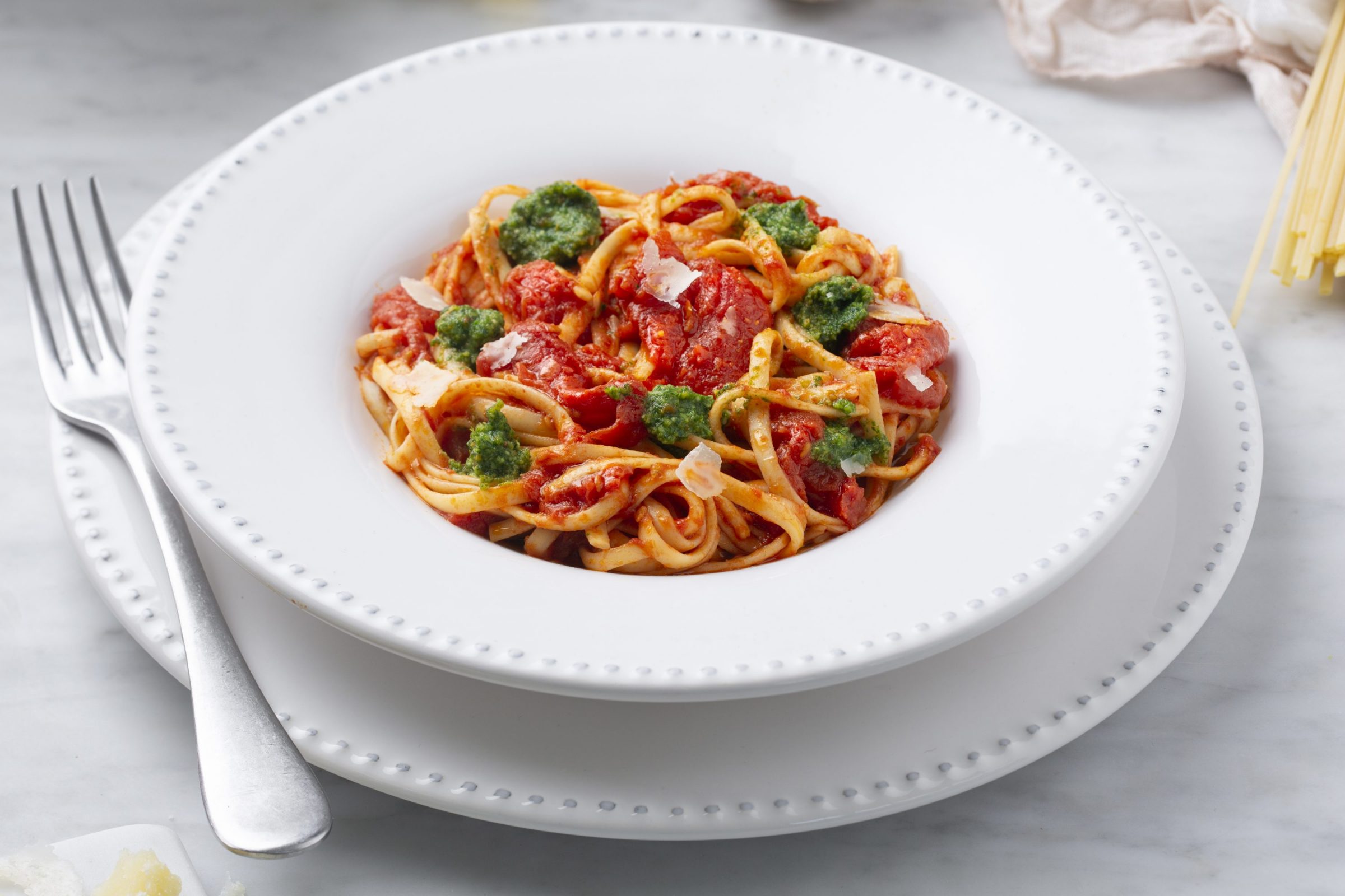 Linguine with Arugula, Pesto and Tomatoes