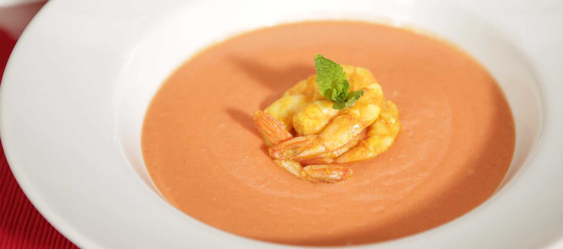 Salsa aurora di pomodoro con mazzancolle al curry