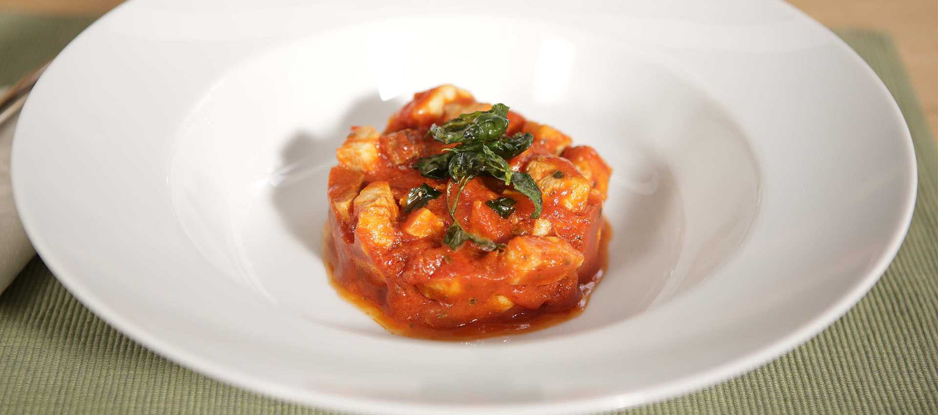 Cubetti di pesce spada con origano e salvia