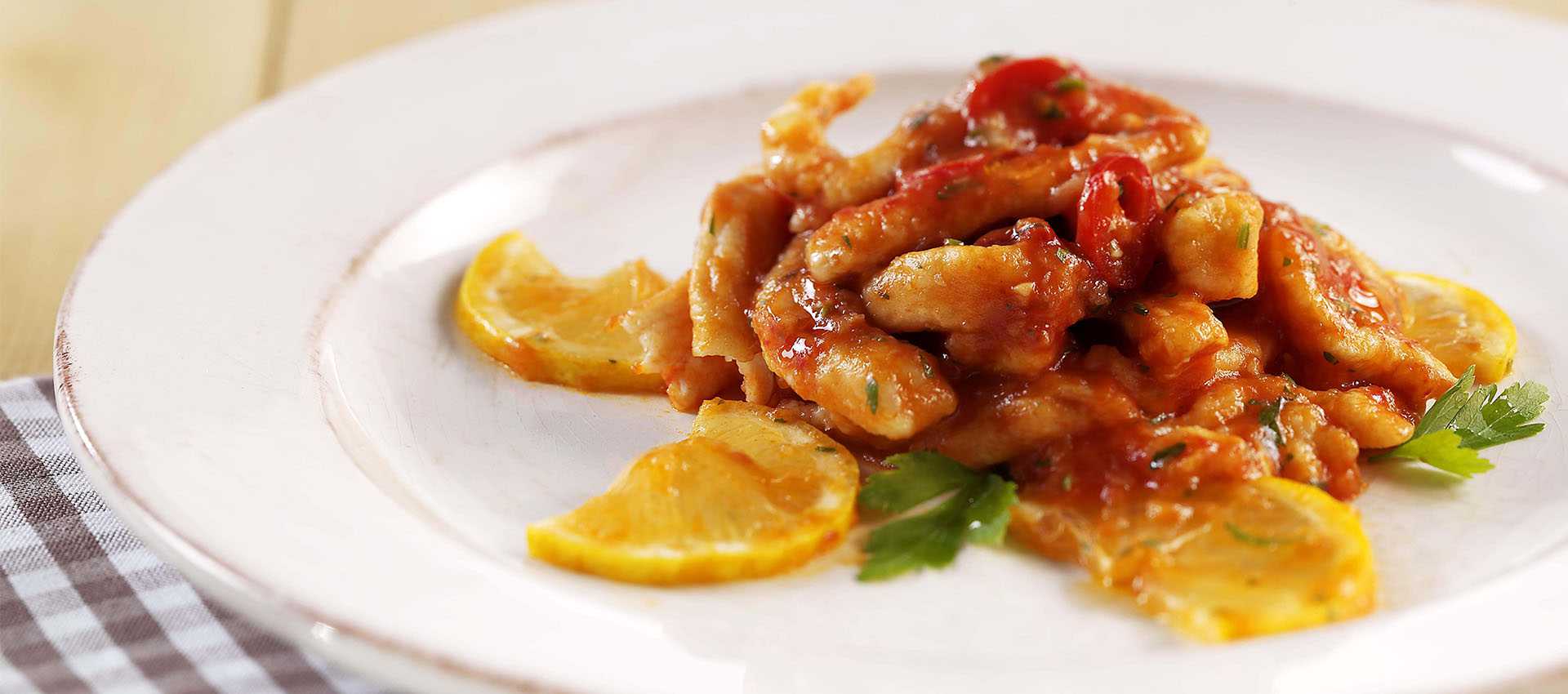 Straccetti di pollo al limone e peperoncino