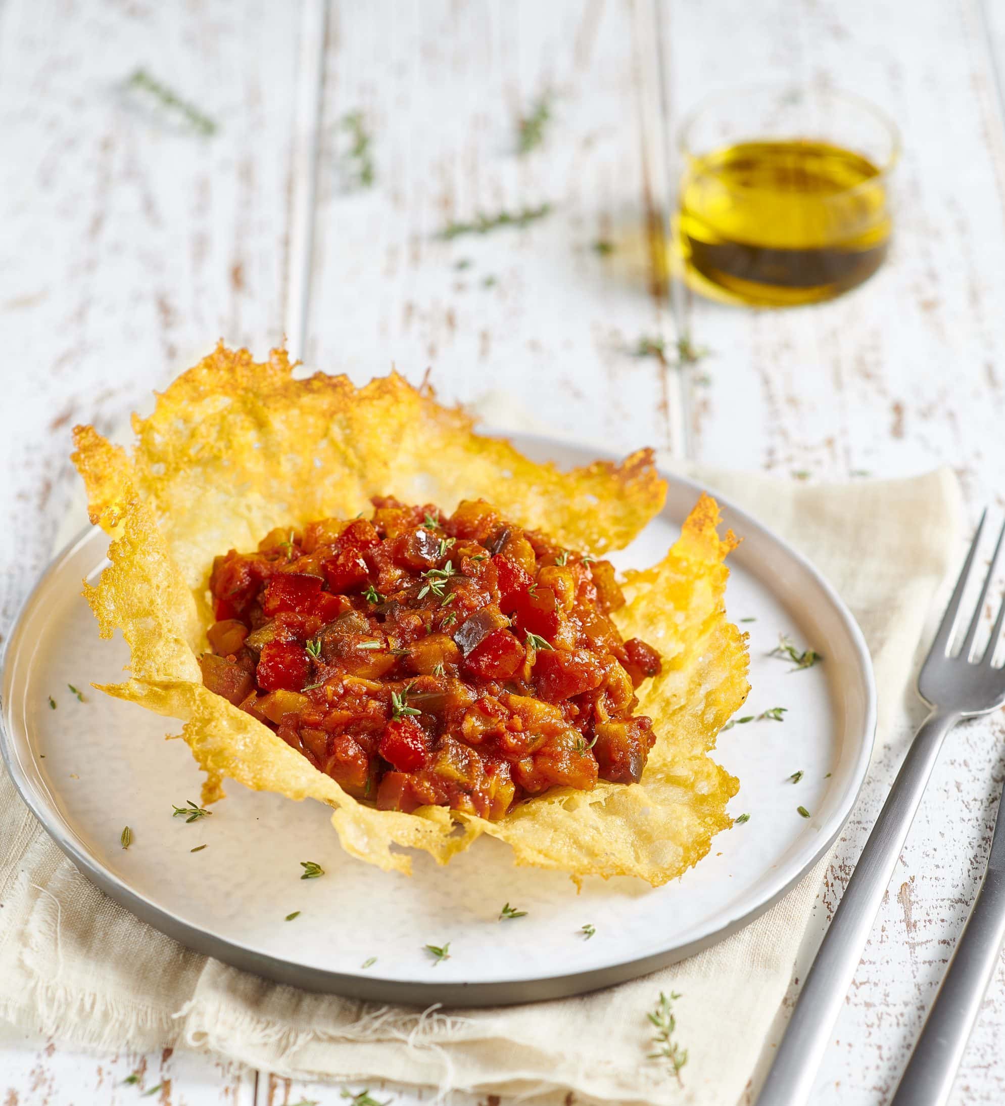Cestini di parmigiano con verdure estive