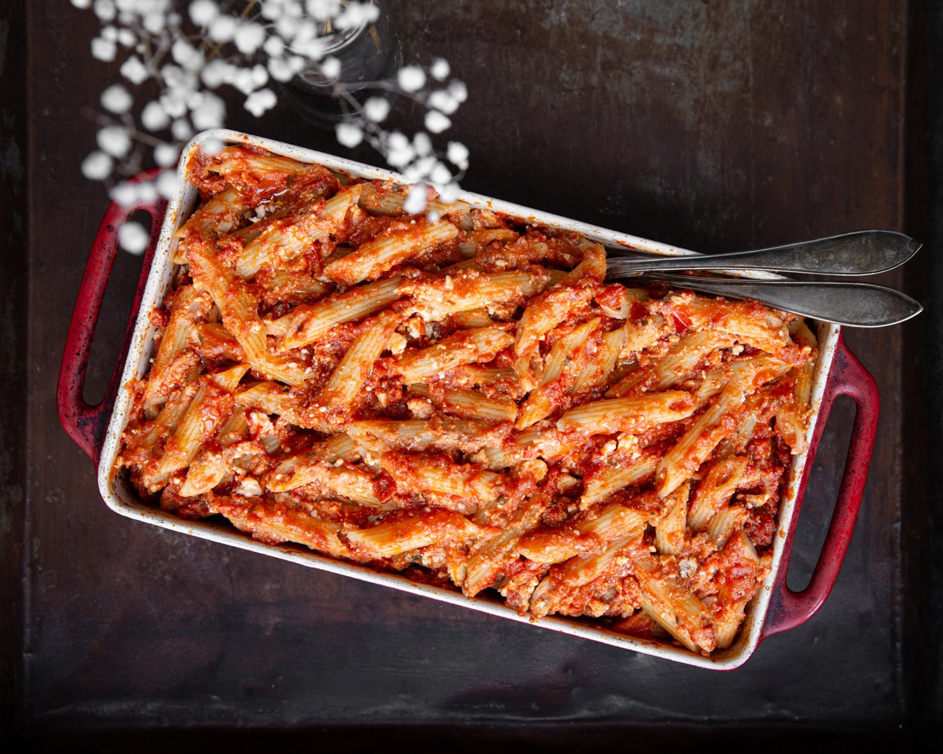 Pasta con Feta e Sugo al Basilico