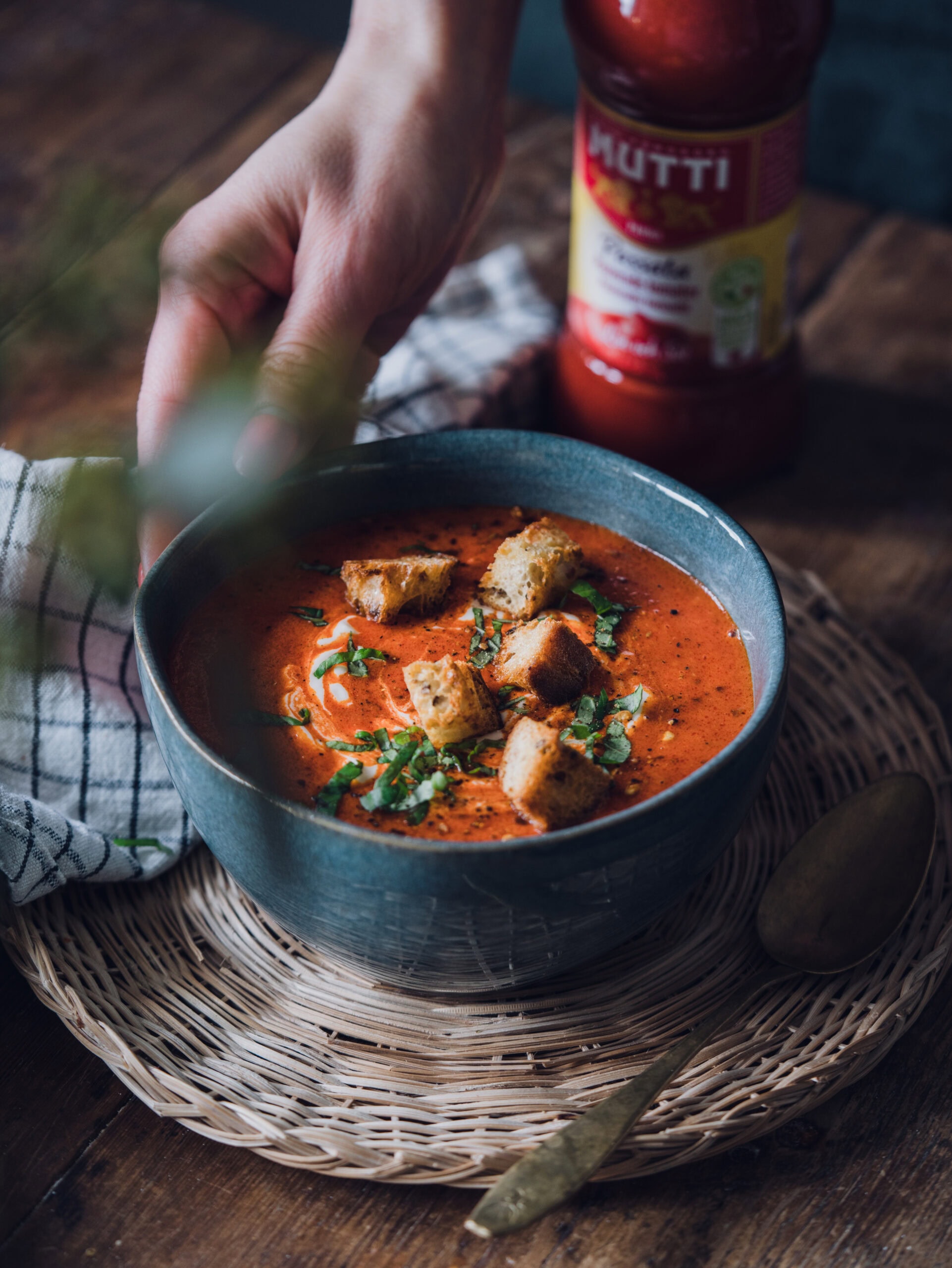 Paahdettu paprika-tomaattikeitto