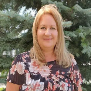 Enkeleda Nazajl - Psychotherapist at Pillars of Wellness in Burlington, Ontario