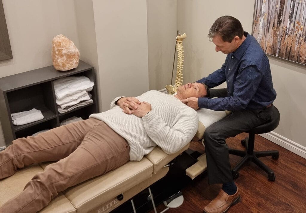 Chiropractic room at Pillars of Wellness in Burlington, Ontario