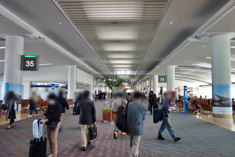 ANA SFC修行記・那覇空港に到着.jpeg