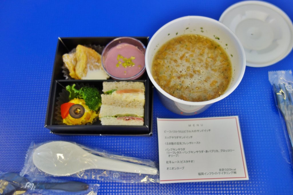 ANAプレミアムクラスの機内食