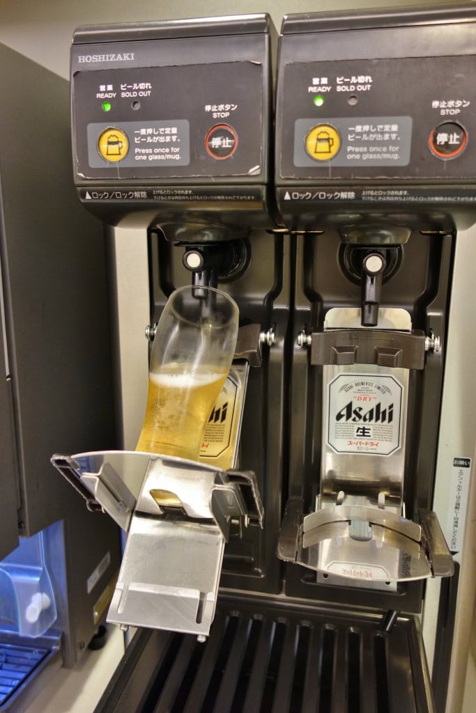 ANAラウンジのビールサーバー