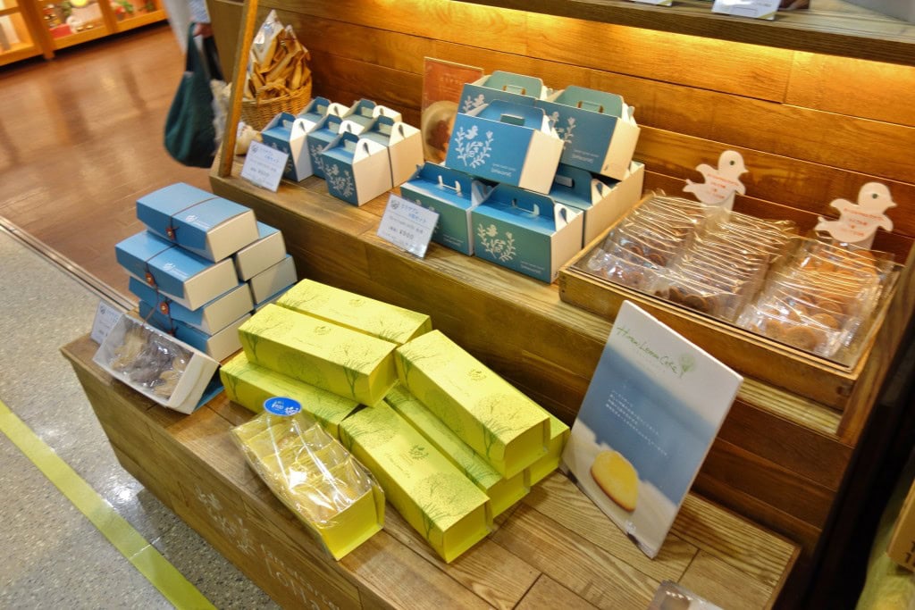 オハコルテ那覇空港店店頭