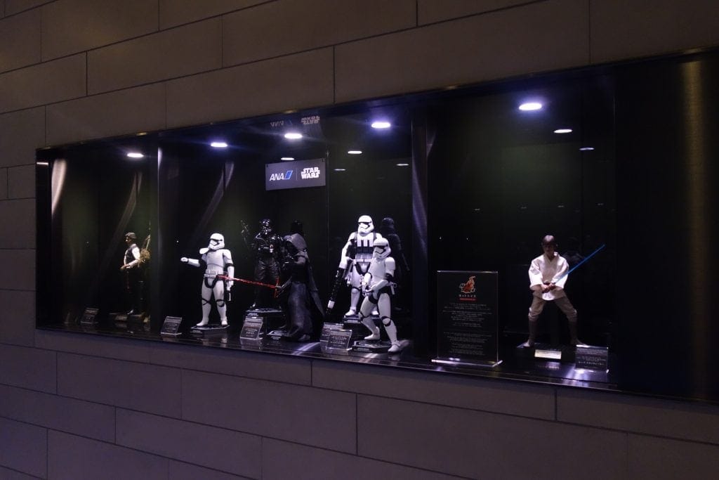 ANAラウンジ　スターウォーズ