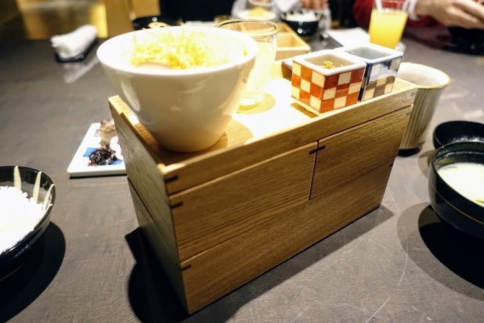 ヒルトン東京和朝食の重箱