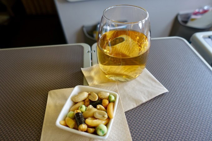 キャセイパシフィック航空ビジネスクラス　ドリンク