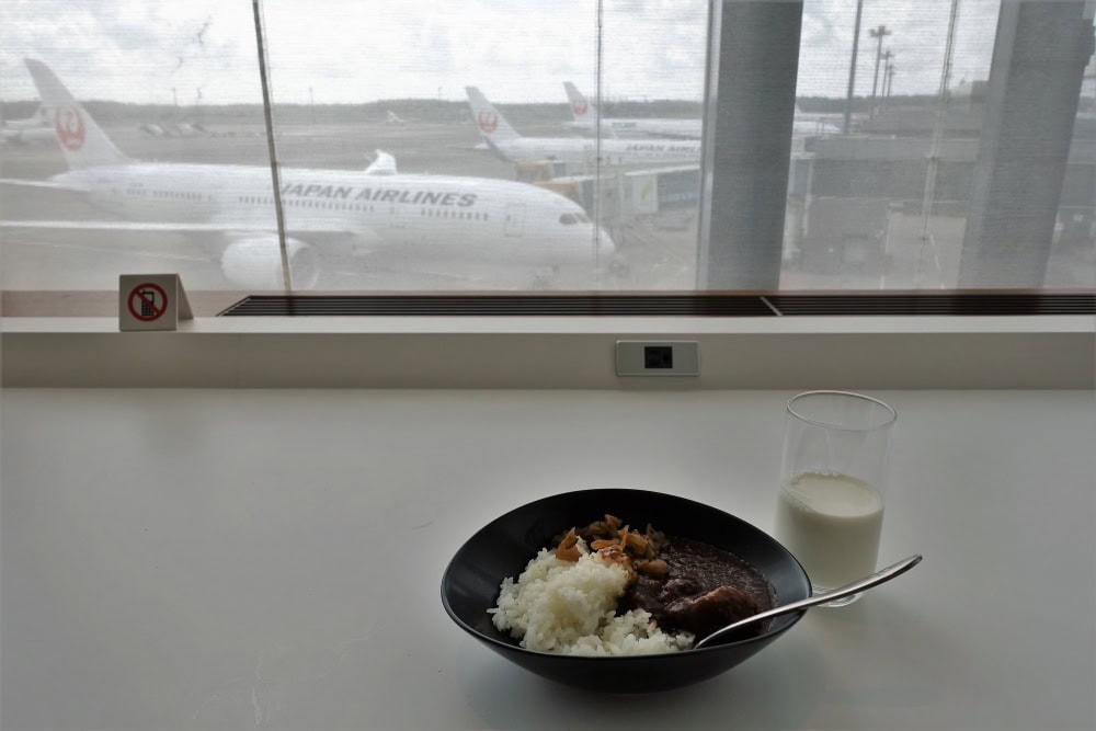 成田空港サクララウンジ