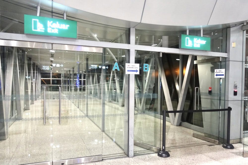 JGCに到達！マレーシア・クアラルンプール国際空港に到着・搭乗口前