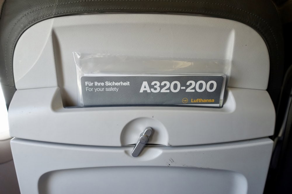 ルフトハンザドイツ航空　ビジネスクラスシート　機内誌