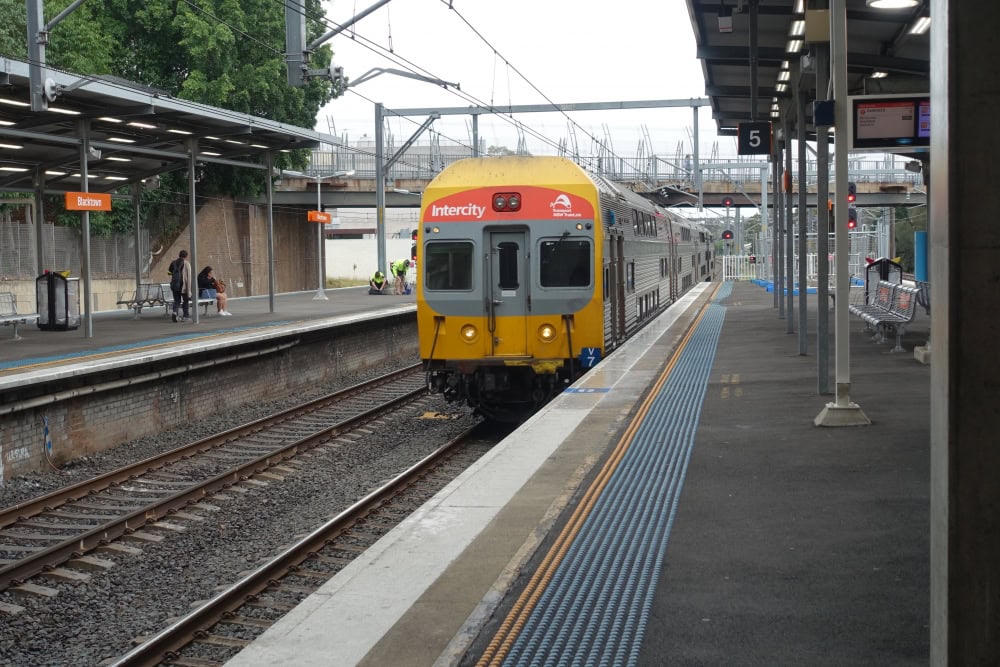 ブラックタウン駅