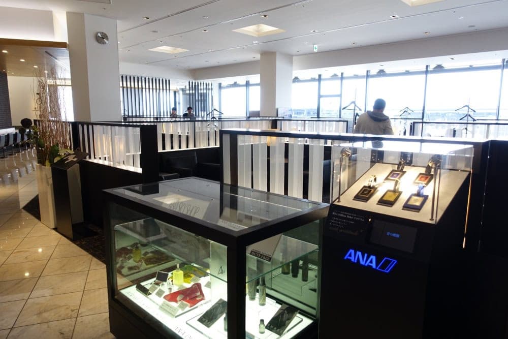 成田空港第1ターミナル　第5サテライト　ANAスイートラウンジ　室内の様子