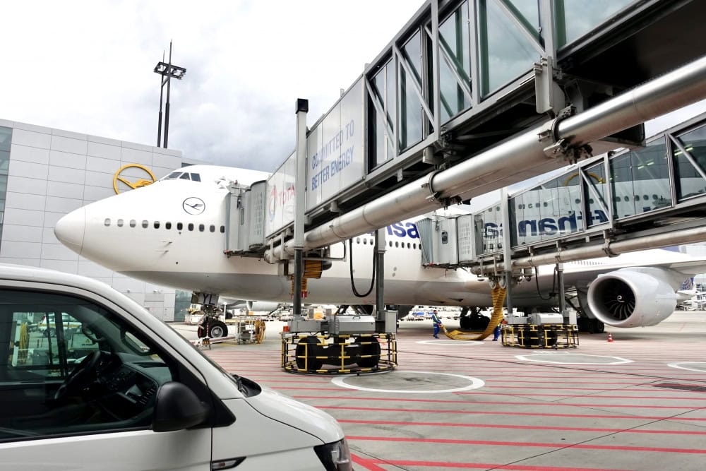 フランクフルト国際空港　ルフトハンザ機側