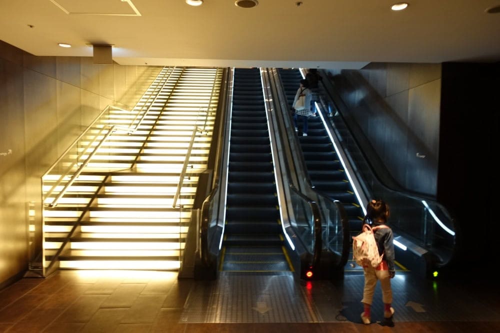 羽田空港JALダイヤモンド・プレミアラウンジエントランス