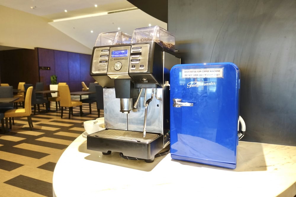 マレーシア航空ゴールデンラウンジコーヒーマシン