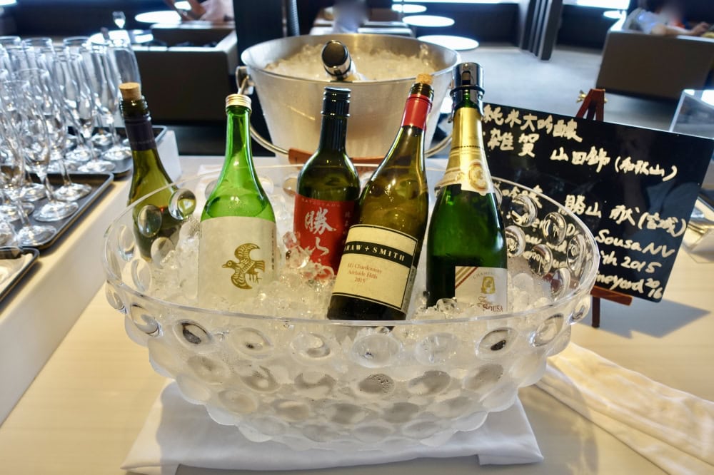 成田国際空港第2ターミナルサテライトJALファーストクラスラウンジ日本酒