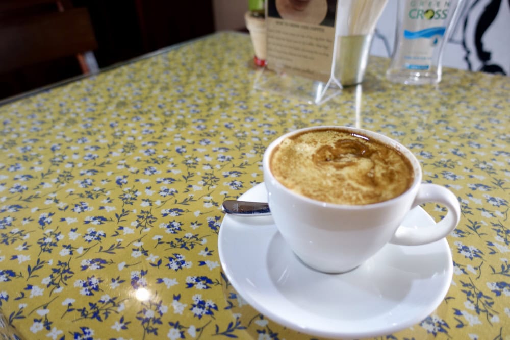 エッグコーヒーの名店Little HaNoi Egg coffeeエッグコーヒーがやって来た