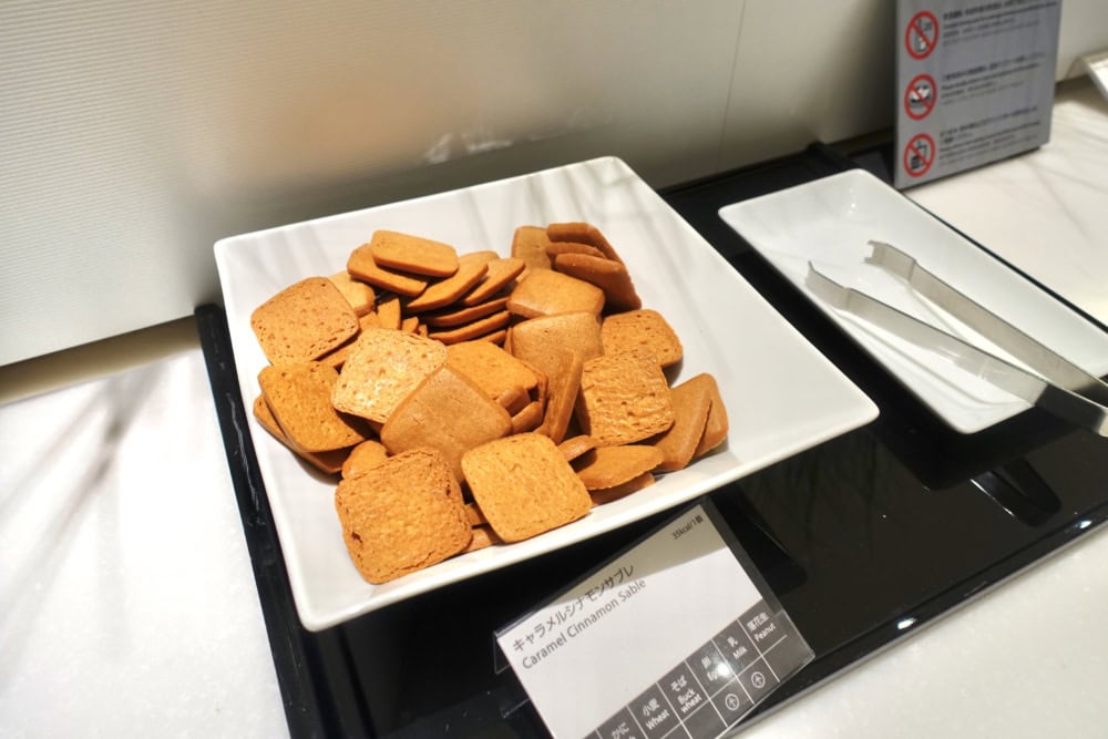 成田空港ANAアライバルラウンジクッキー