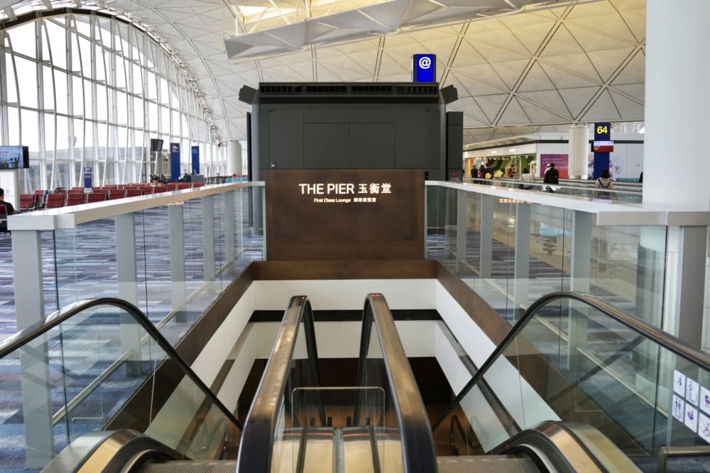 香港国際空港キャセイパシフィック航空ファーストクラスラウンジ「ザ・ピア」