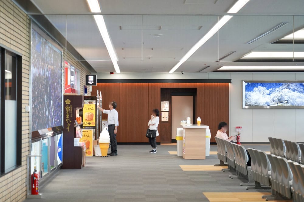 松山空港JALサクララウンジの場所