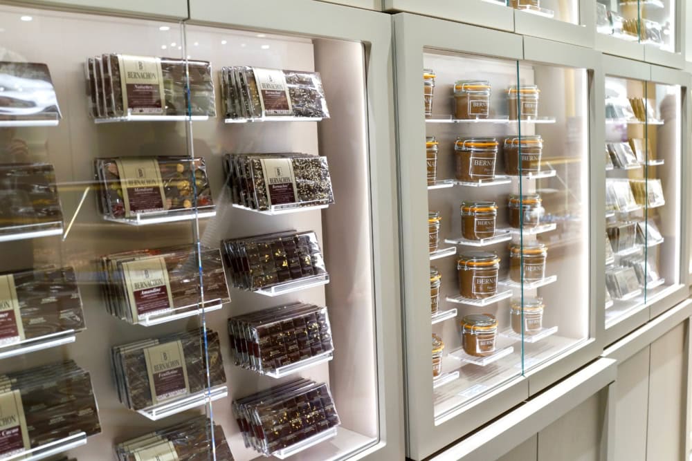 ベルナシオン パリ店のチョコレートバー