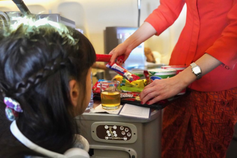 ガルーダインドネシア航空・ビジネスクラス・お菓子
