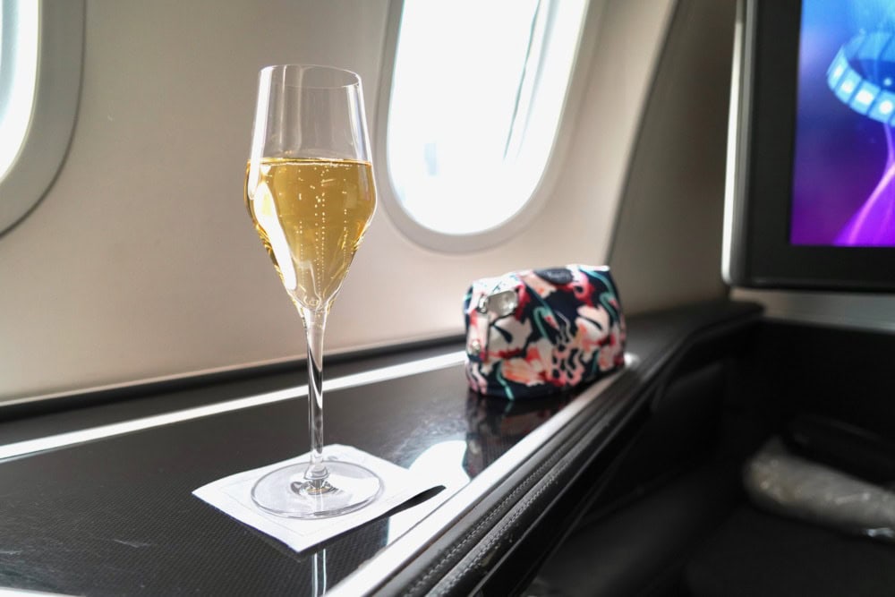 ブリティッシュ・エアウェイズ・BA122便ファーストクラス・ウェルカムドリンク