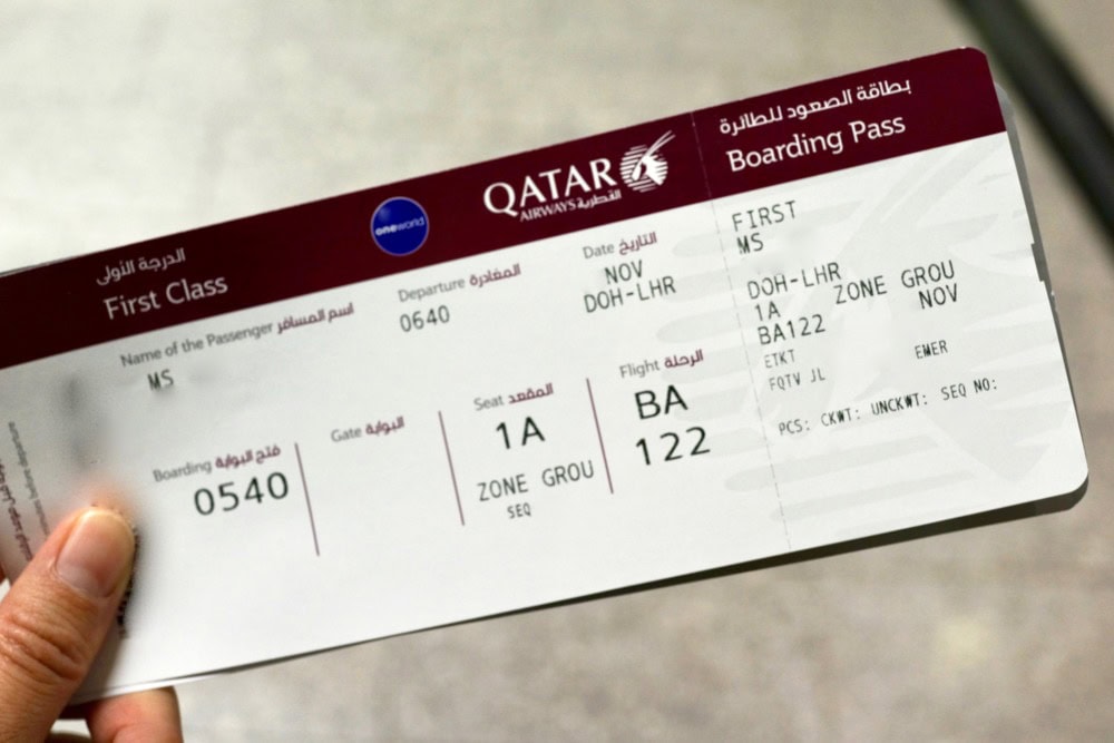 パリ・シャルル・ド・ゴール空港ターミナル1/カタール航空カウンターでロンドン行きのチケットもゲットです