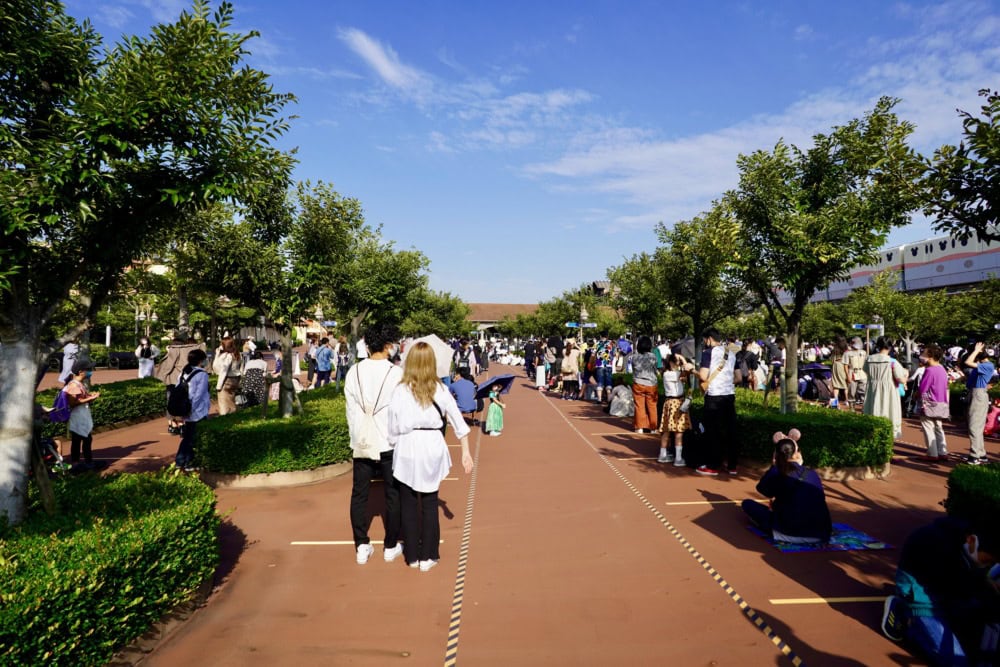 ディズニーシー・開園30分前のゲート前
