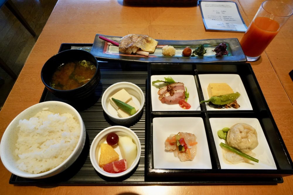シェラトングランドホテル広島・レストランブリッジ・和朝食