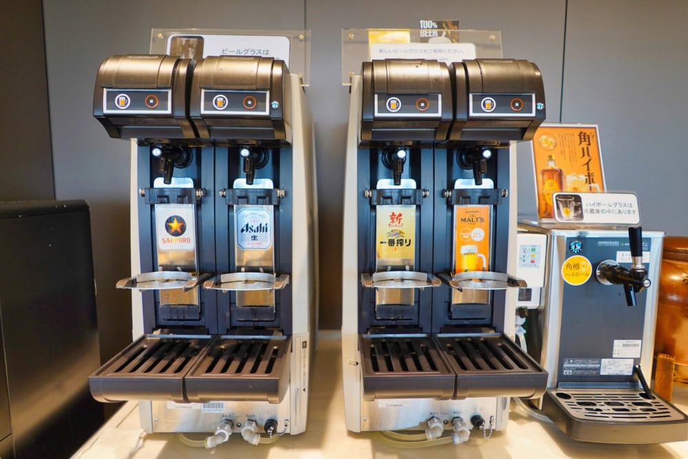 大阪伊丹空港ANAラウンジ〜ドリンクカウンター・ビール
