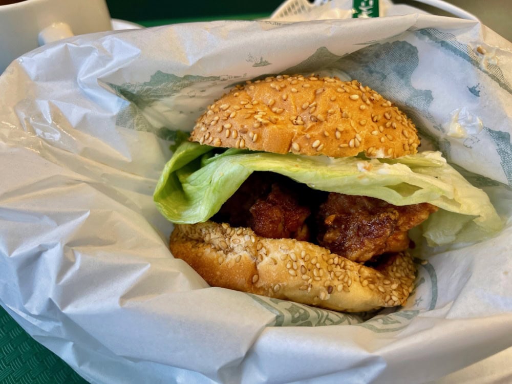 フォーポイントバイシェラトン函館・宿泊記・ラッキーピエロ・チャイニーズチキンバーガー