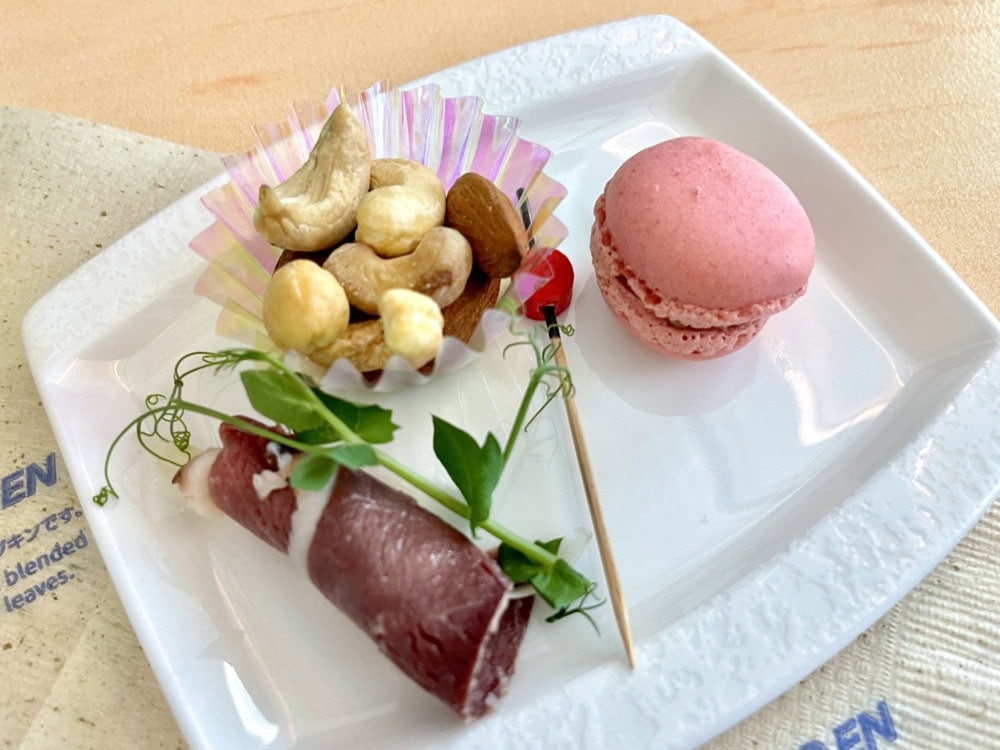 ANAフランクフルト便機内食・アミューズを上から