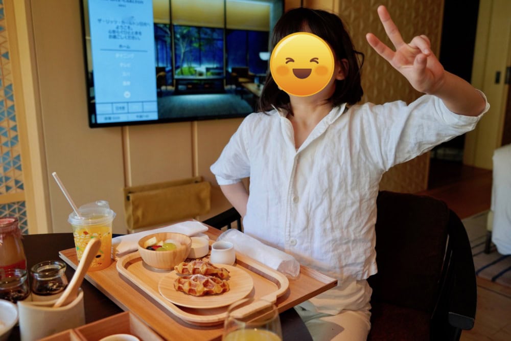 ザ・リッツカールトン日光宿泊記・朝食・クロワッサンワッフルと子供