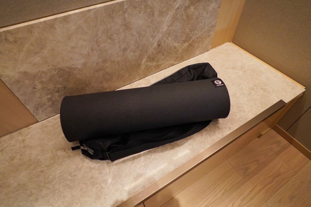 HOTEL THE MITSUI KYOTO宿泊記・ニジョウスイート・クローゼットのヨガマット