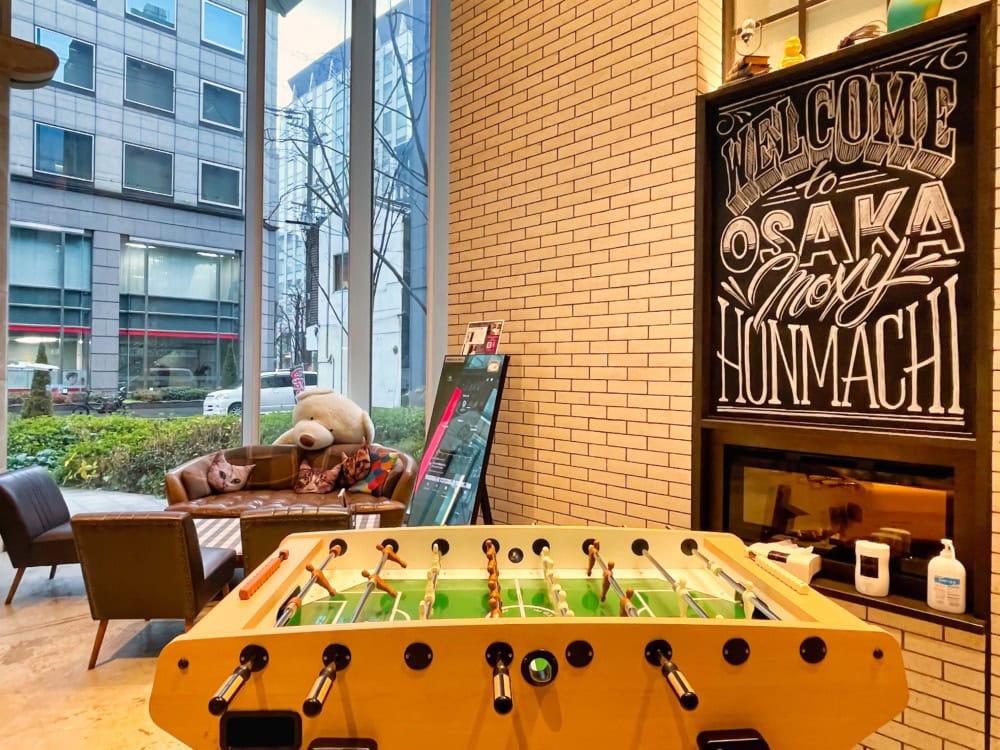 モクシー大阪本町宿泊記・ロビーの遊戯台