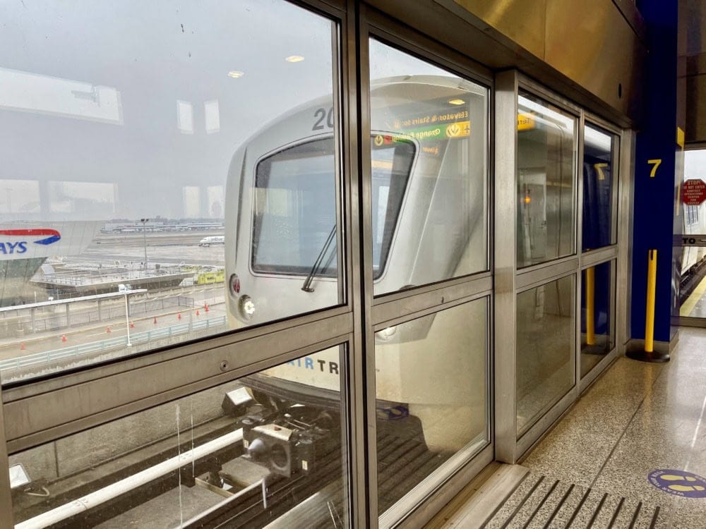 JFK空港の乗り方・電車