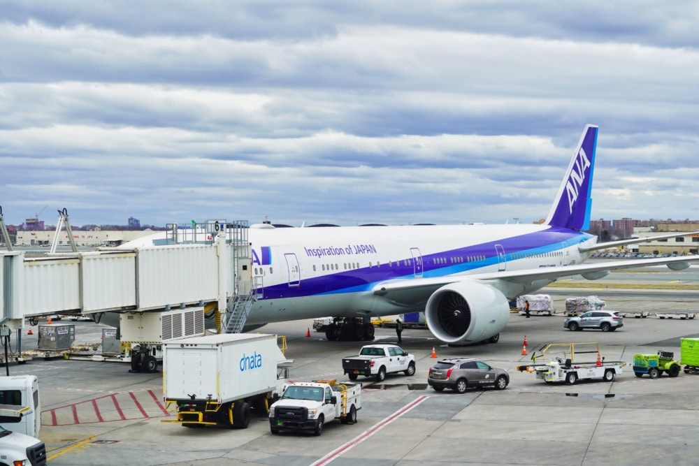 B777