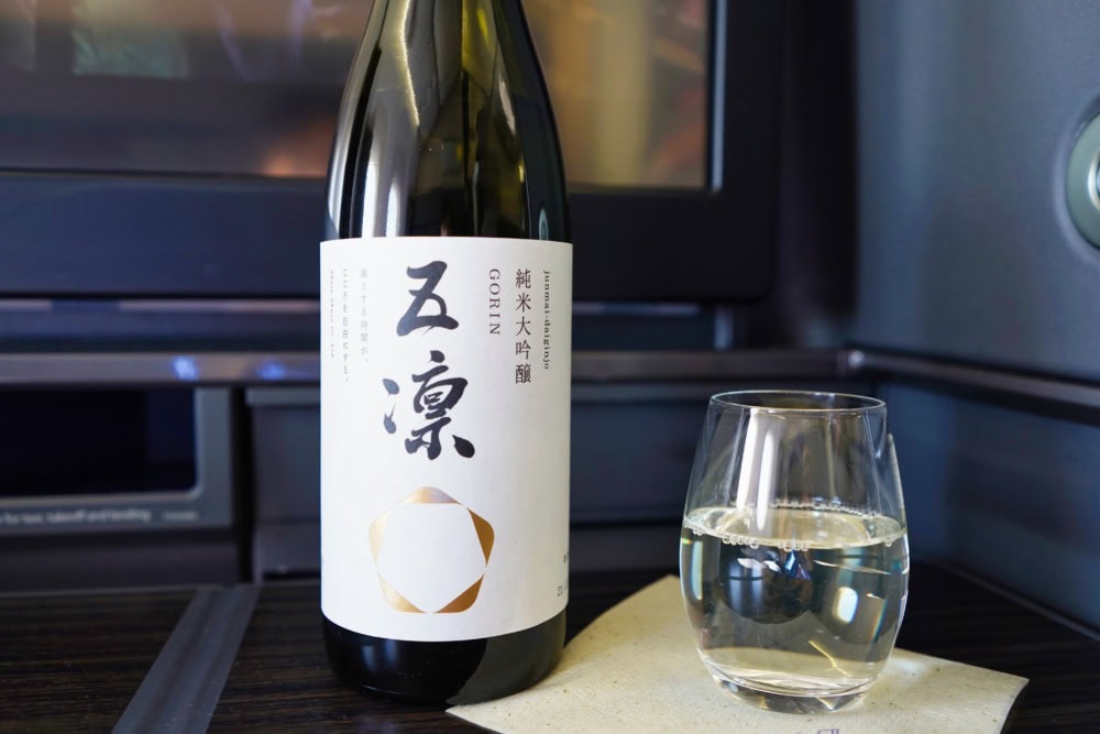 ANA新型ビジネスクラスTHE Room搭乗記・日本酒